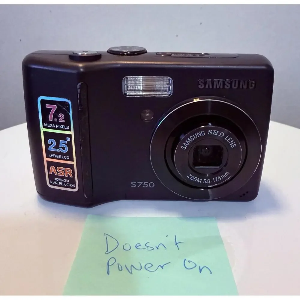 Samsung S750 Digital Camera 7.2 MP Compact Point & Shoot